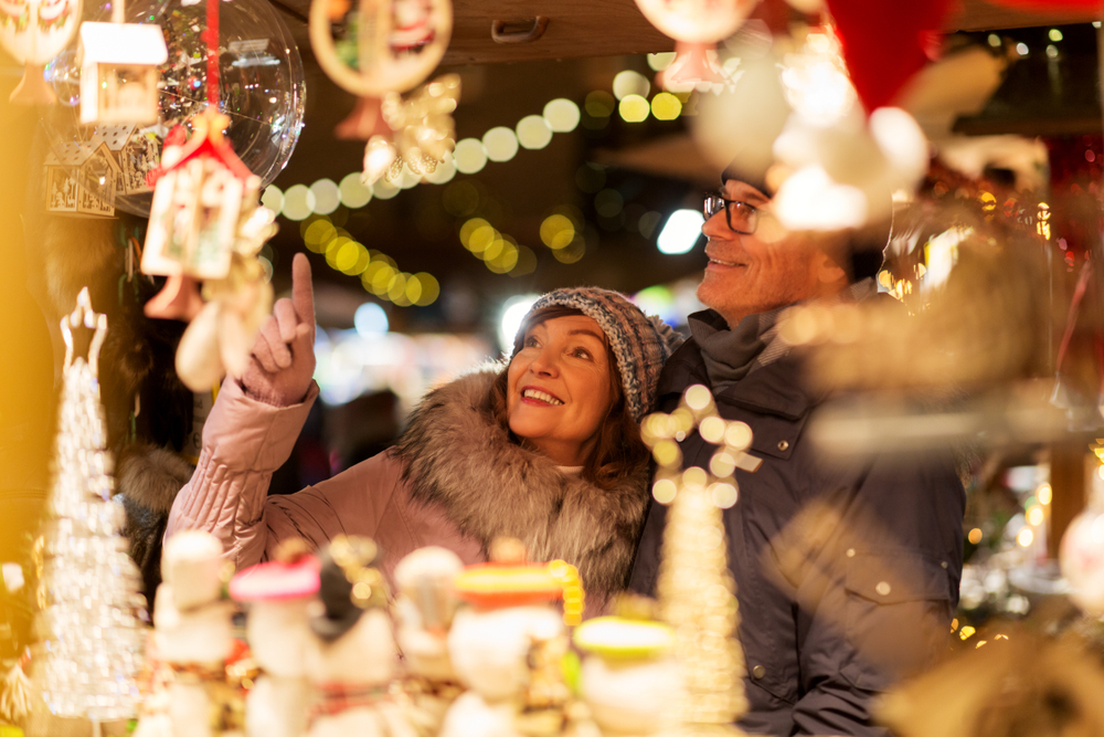 Shopping,,Winter,Holidays,And,People,Concept,-,Happy,Senior,Couple
