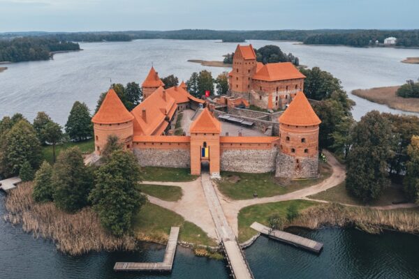 Vilnius & Trakai Castle Day Tour – Private 5-Hour Tour
