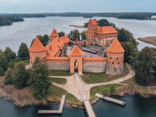 Vilnius & Trakai Castle Day Tour – Private 5-Hour Tour